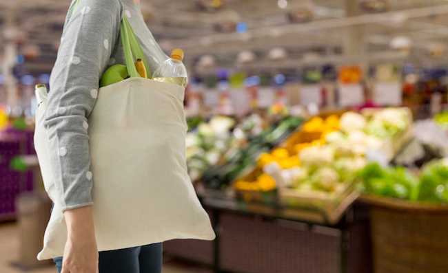 Consumerism,,Eating,And,Eco,Friendly,Concept,-,Woman,With,White