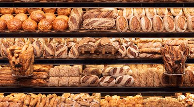 Delicious,Loaves,Of,Bread,In,A,German,Baker,Shop.,Different