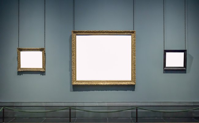 3,Blank,Hanging,Individual,Frames,In,An,Art,Gallery,Museum