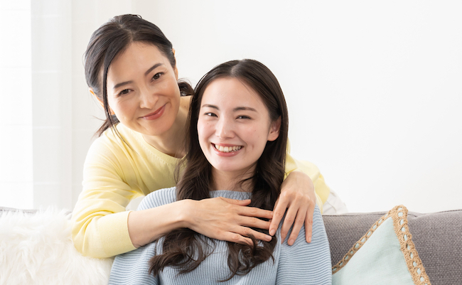 Portrait,Of,Asian,Parent,And,Child