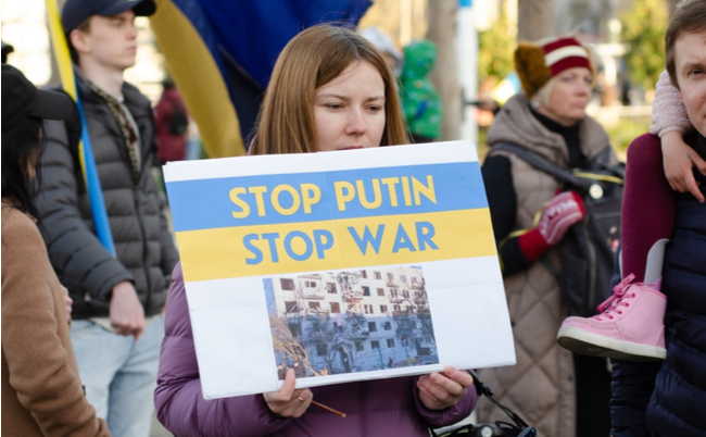 shutterstock_2128927907