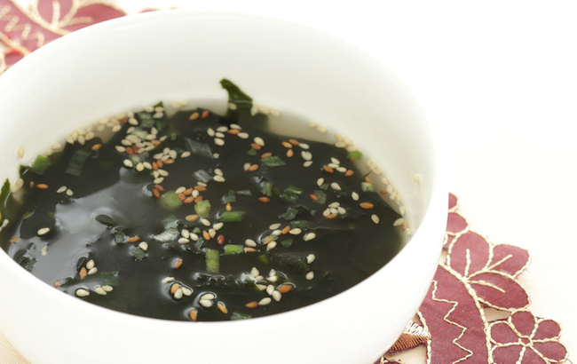 Korean,Food,,Seaweed,Wakame,And,Sesame,Seed,Soup