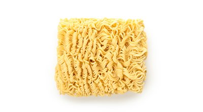 Uncooked,Instant,Noodles,Isolated,On,White,Background