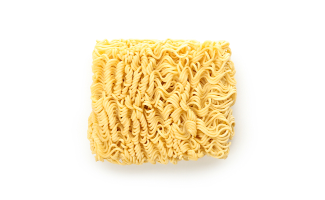 Uncooked,Instant,Noodles,Isolated,On,White,Background