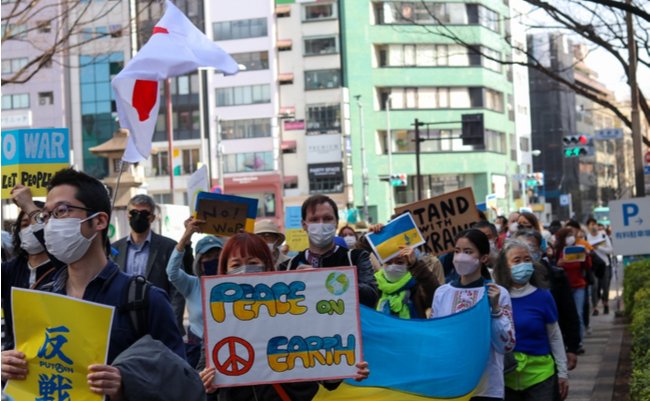 shutterstock_2132714073