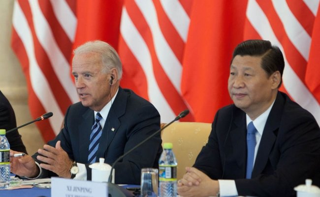 Joe_Biden_visits_China,_August_2011_17