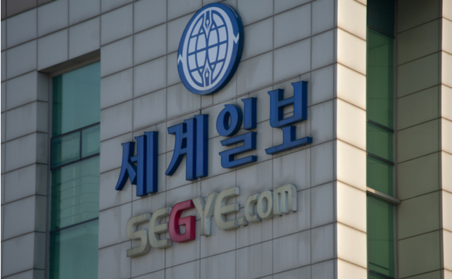 shutterstock_1890971734