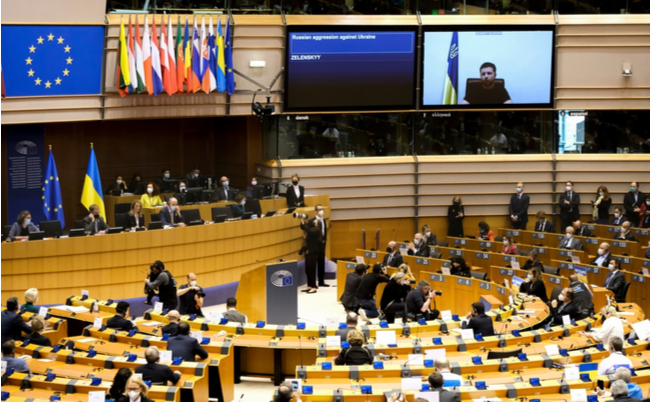 shutterstock_2131139171