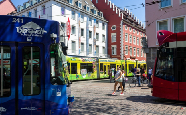 shutterstock_2156902281