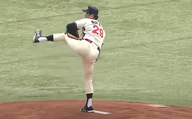 221111-murata-chouji_eye