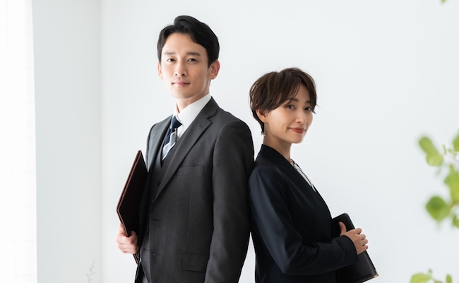 Business,Scene,Of,Two,Asians