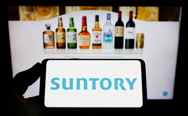 shutterstock_2186335187