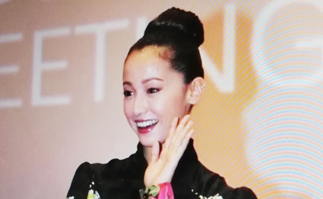 20230131erika-sawajiri_eye