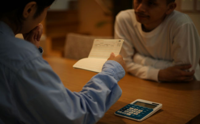 Shutterstock_2100077188