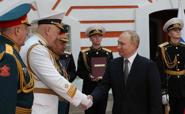 Russia's,President,Vladimir,Putin,(c),Shakes,Hands,With,Commander-in-chief,Of