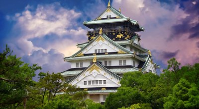Ancient Japanese samurai castle in Osaka that played key role in Japanese history.Traditional Japanese Osaka Castle is called Hideyoshi Castle.Old tower houses a museum and observation deck