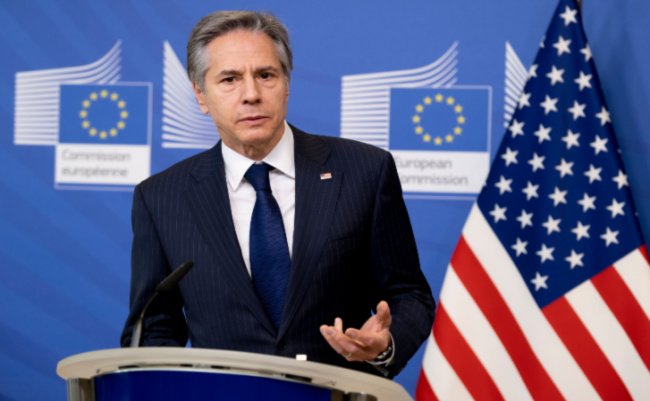 Shutterstock_2132453619