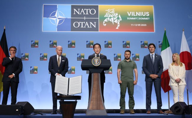 「プーチンとは戦わず」NATO加盟国から透けた“ウクライナを見捨てる”裏の思惑