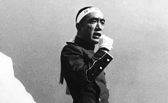 Mishima_Yukio_1970