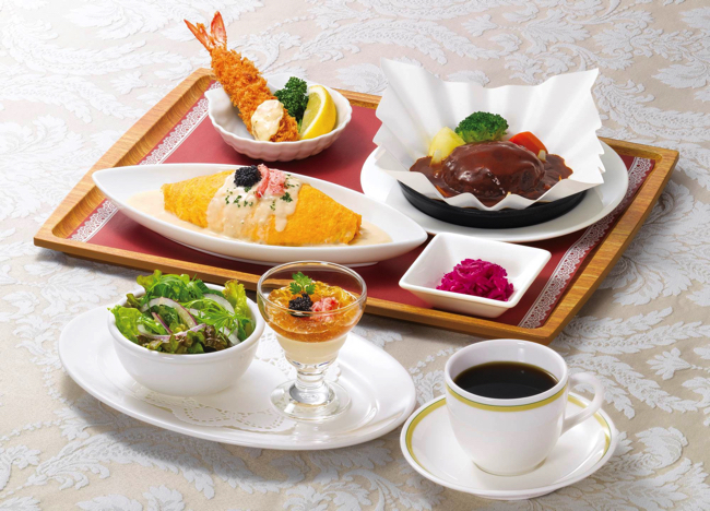 「洋食小皿」シリーズ。その一つとして「シーフードリクームオムライス＆煮込みハンバーグ」2,398円