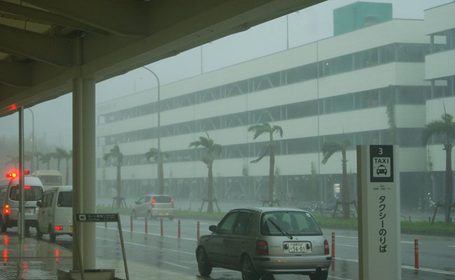 Naha,,Okinawa,-,08,01,2014:,Summer,Typhoon,Hitting,Okinawa