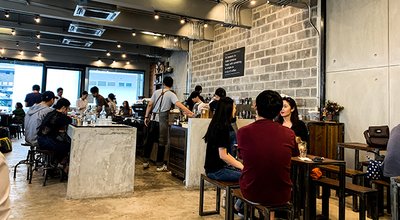 Bangkok,thailand,-29,January,2019,:,People,Come,To,Sip,Coffee