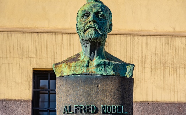 Statue,Of,Alfred,Nobel,In,Oslo,,Norway