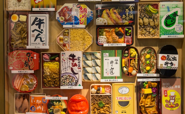 Tokyo,japan-may,10,2017:,Bento,Dining,Table,Box,,Which,Is,Popular,With