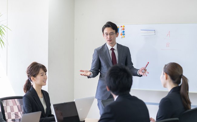 Asian young businessmen meeting in office