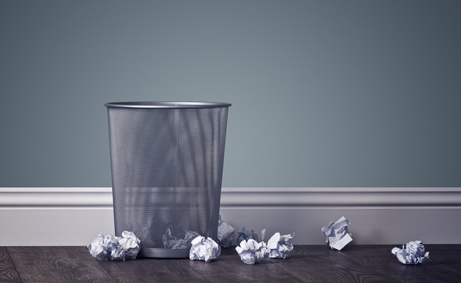 Office,Garbage,Near,Metal,Basket