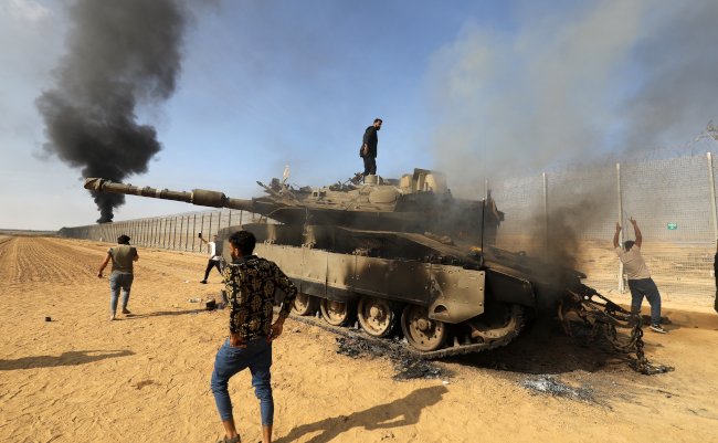 Palestinians,Storm,Israeli,Territory,,East,Of,The,City,Of,Khan