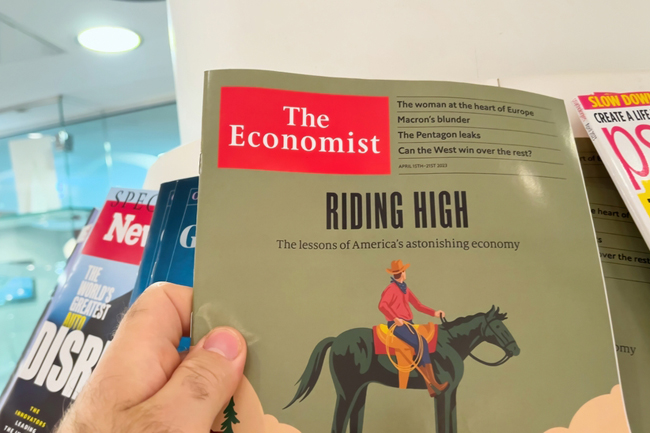 London,,United,Kingdom,-,21,Apr,2023:,A,Male,Hand