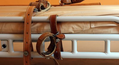 bed for retraining psychiatric patients