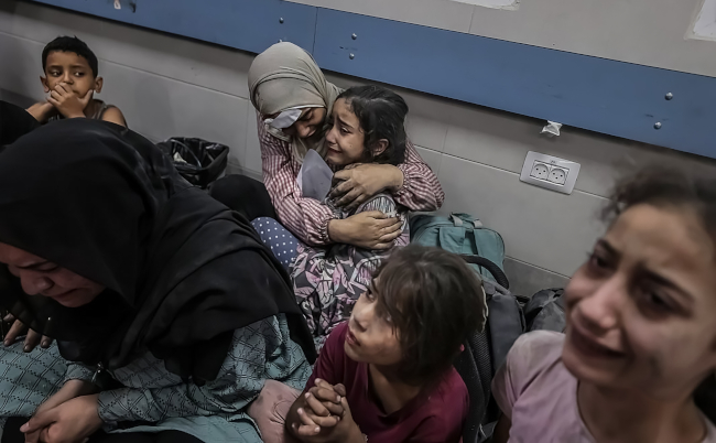 Gaza,palestine-,October,20th,2023-the,People,Of,Gaza,,Particularly,Distressed,Women,child,