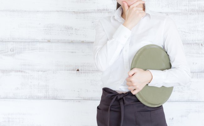 Asian,Woman,Working,At,A,Cafe