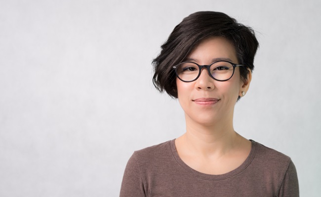 Studio,Portrait,Of,A,Beautiful,Middle,Aged,Asian,Woman,Model