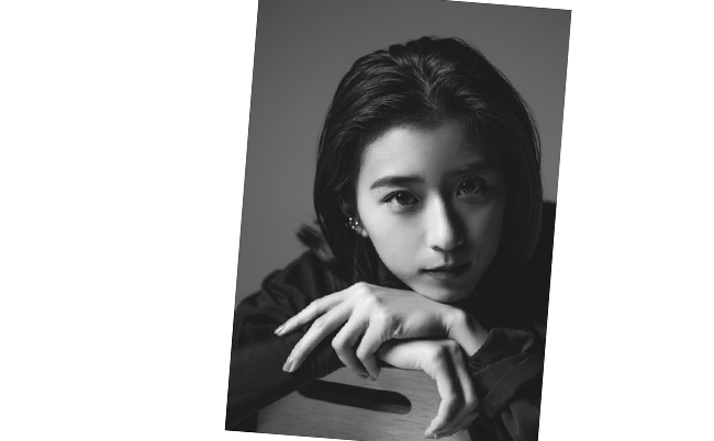 20240117yuinakuroshima-r_eye