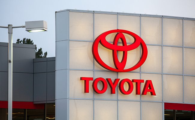 Beaverton,,Oregon/usa-,February,2,,2020:,Toyota,Dealership,Building,In,Beaverton