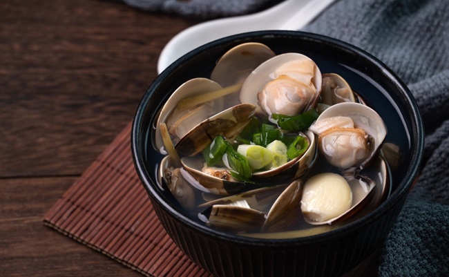 Clam,Soup.,Close,Up,Of,Delicious,Homemade,Food,In,A