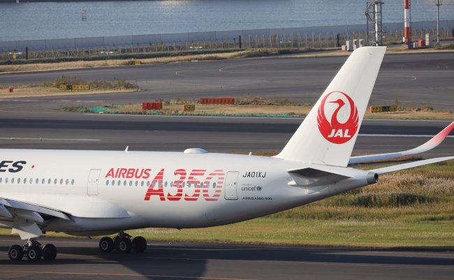 Tokyo,Japan,-,2022,Nov,12,-,Japan,Airlines,Airbus