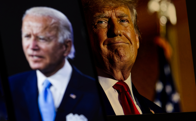 Republican,Candidate,Donald,Trump,Takes,Center,Stage,In,The,Background