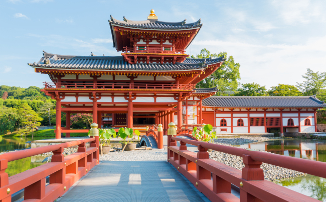 Byodo-in,(phoenix,Hall),Is,A,Buddhist,Temple,In,The,City