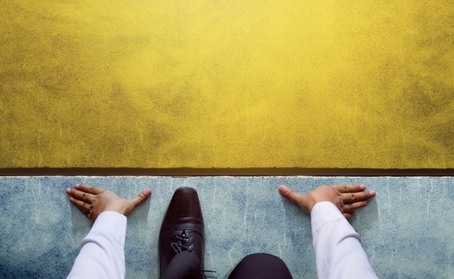 Start,Background,,Top,View,Of,Businessman,On,Start,Line,,Business