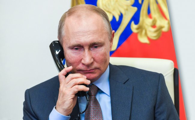 Russian,President,Vladimir,Putin's,Telephone,Conversation.,He,Instructs,His,Assistants