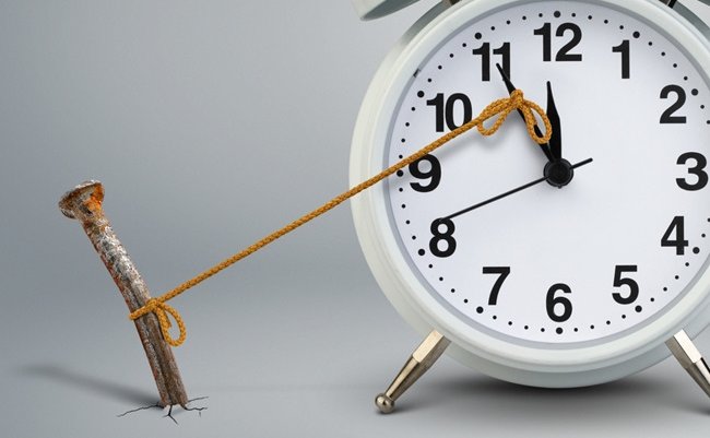 Time,On,Clock,Stop,By,Nail,,Delay,Concept
