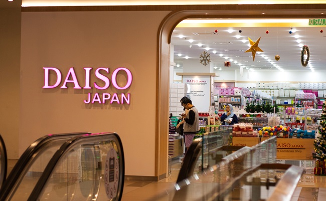 Kuala,Lumpur,,Malaysia,-,November,14,,2017,:,Front,View