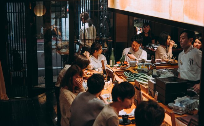 Tokyo,,Japan,-,20,April,,2018:,People,Dine,At,One