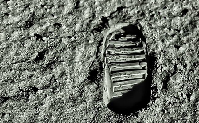 Buzz,Aldrin's,Footprint,On,The,Moon.,Astronaut's,Boot,Print,On