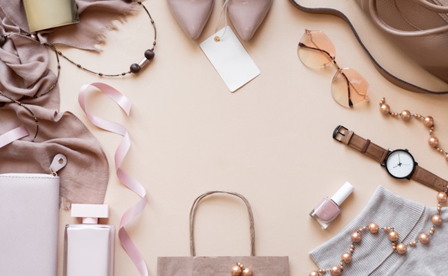 Fashion,Women,Stylish,Accessories,Outfit,Glamour,Set,With,Label,Flat