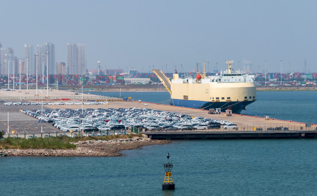 Tiangin,,China,-,08.20.2022:,New,Cars,Waiting,In,A,Port